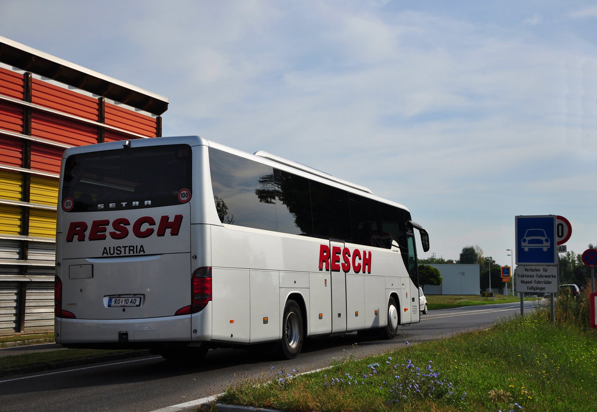 Setra 415 GT- HD von Koller Reisen aus sterreich in Krems unterwegs.