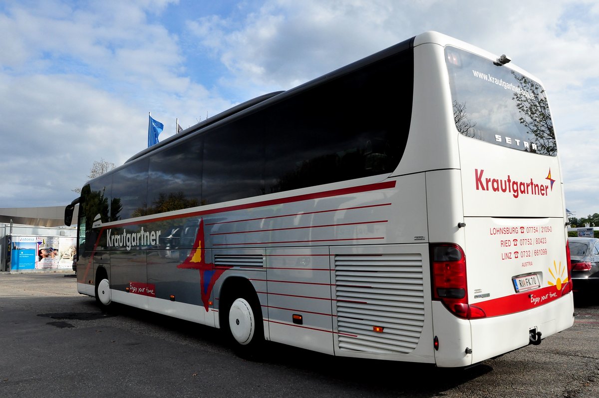 Setra 415 GT-HD von Krautgartner Reisen aus sterreich in Krems gesehen.