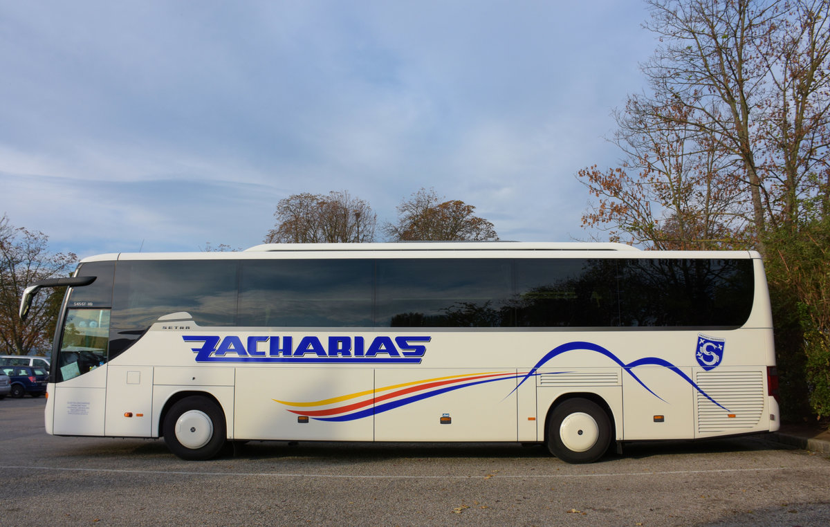 Setra 415 GT-HD vom Omnibusbetrieb Gustav Zacharis aus der BRD in Krems.