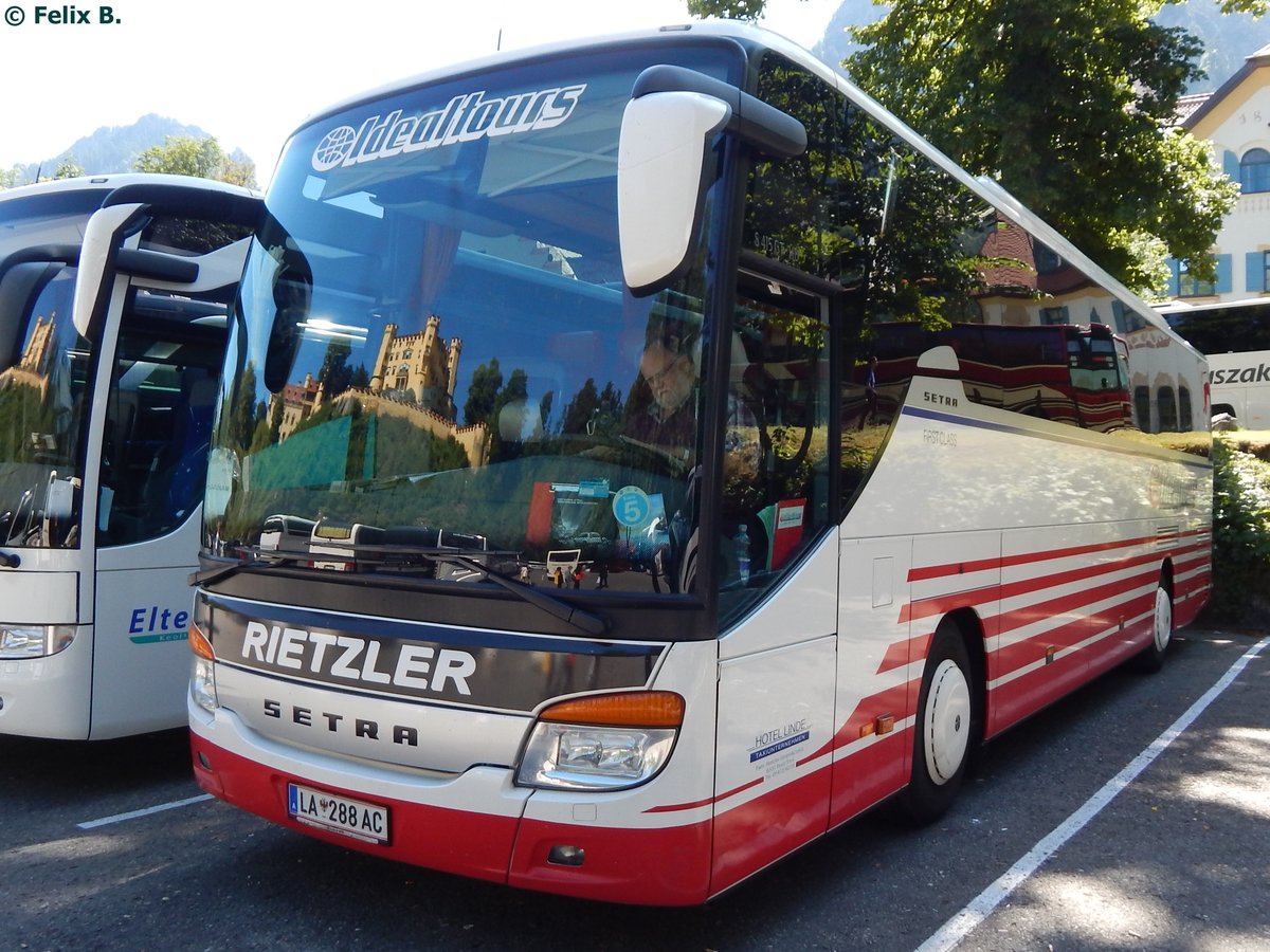 Setra 415 GT-HD von Rietzler aus Österreich in Hohenschwangau.