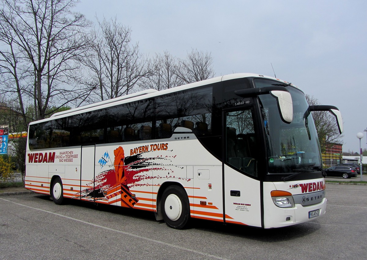 Setra 415 GT-HD von Wedam Reisen aus Deutschland am 5.4.2014 in Krems gesehen.