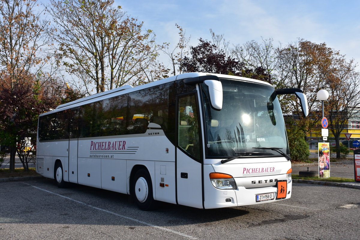 Setra 415 GT von Pichelbauer Reisen aus sterreich in Krems.