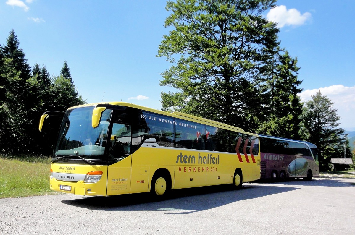 SETRA 415 GT von STERN HAFFERL aus Obersterreich im August 2013 gesehen.