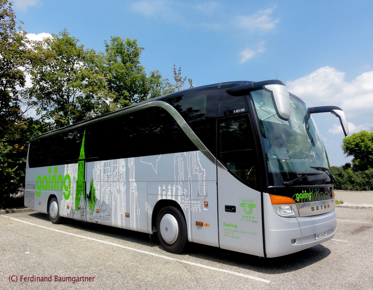 SETRA 415 HD von Gairing Reisen/BRD am 7.7.2013 in Krems an der Donau gesehen.