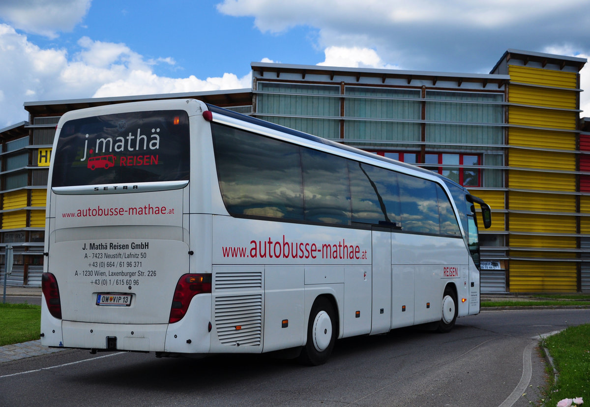 Setra 415 HD von J. Math Reisen aus sterreich in Krems.