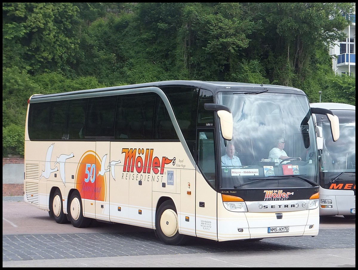 Setra 415 HDH von Mller Reisedienst aus Deutschland im Stadthafen Sassnitz.