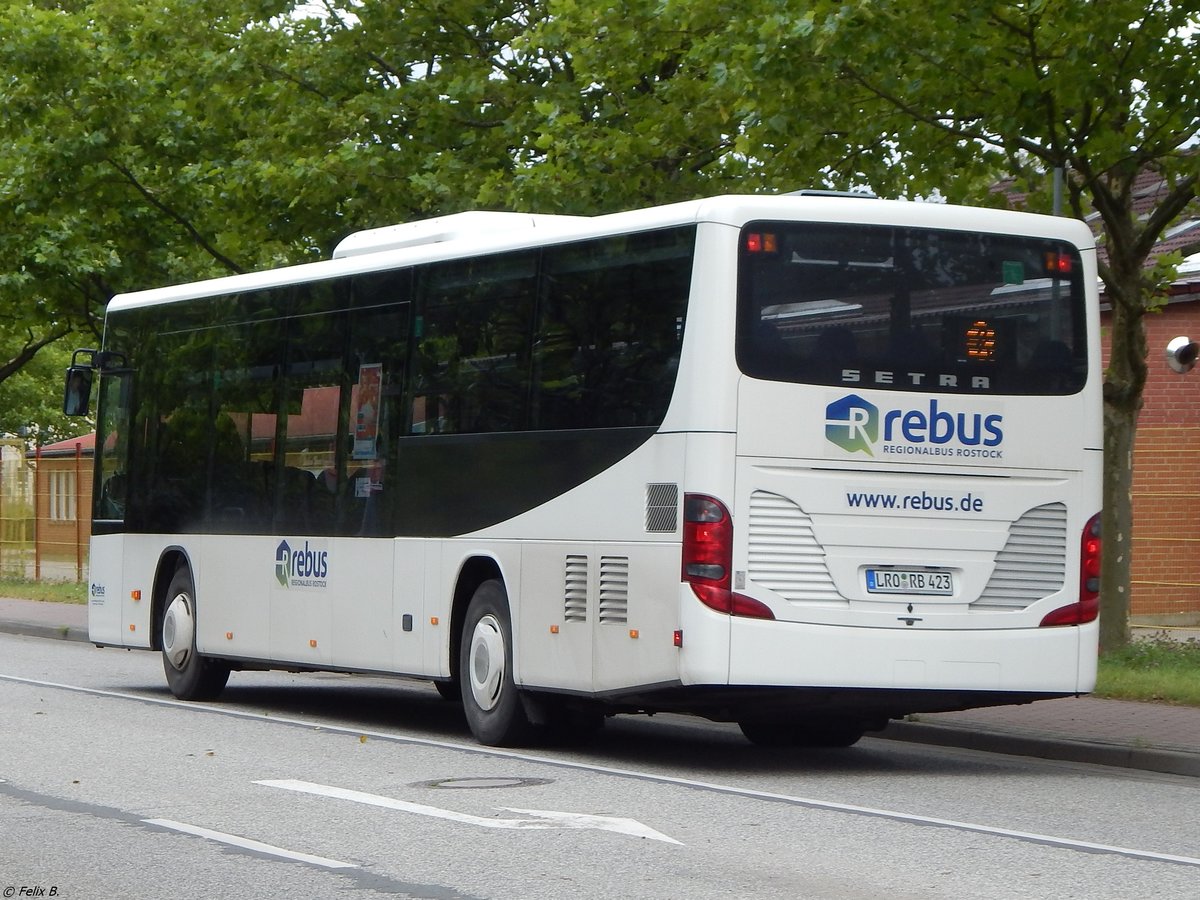 Setra 415 LE Business von Regionalbus Rostock in Rostock.