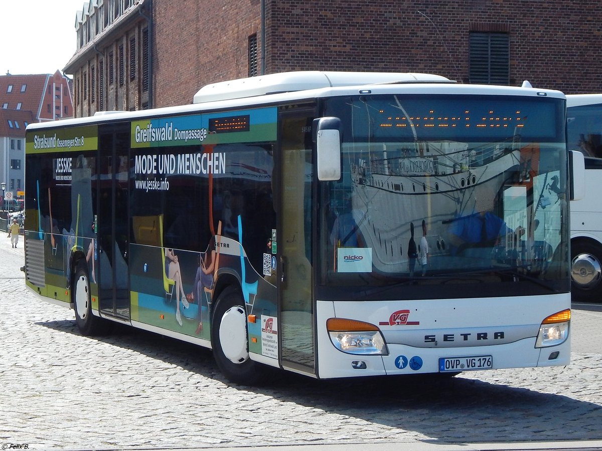 Setra 415 NF der Anklamer Verkehrsgesellschaft mbH in Stralsund.