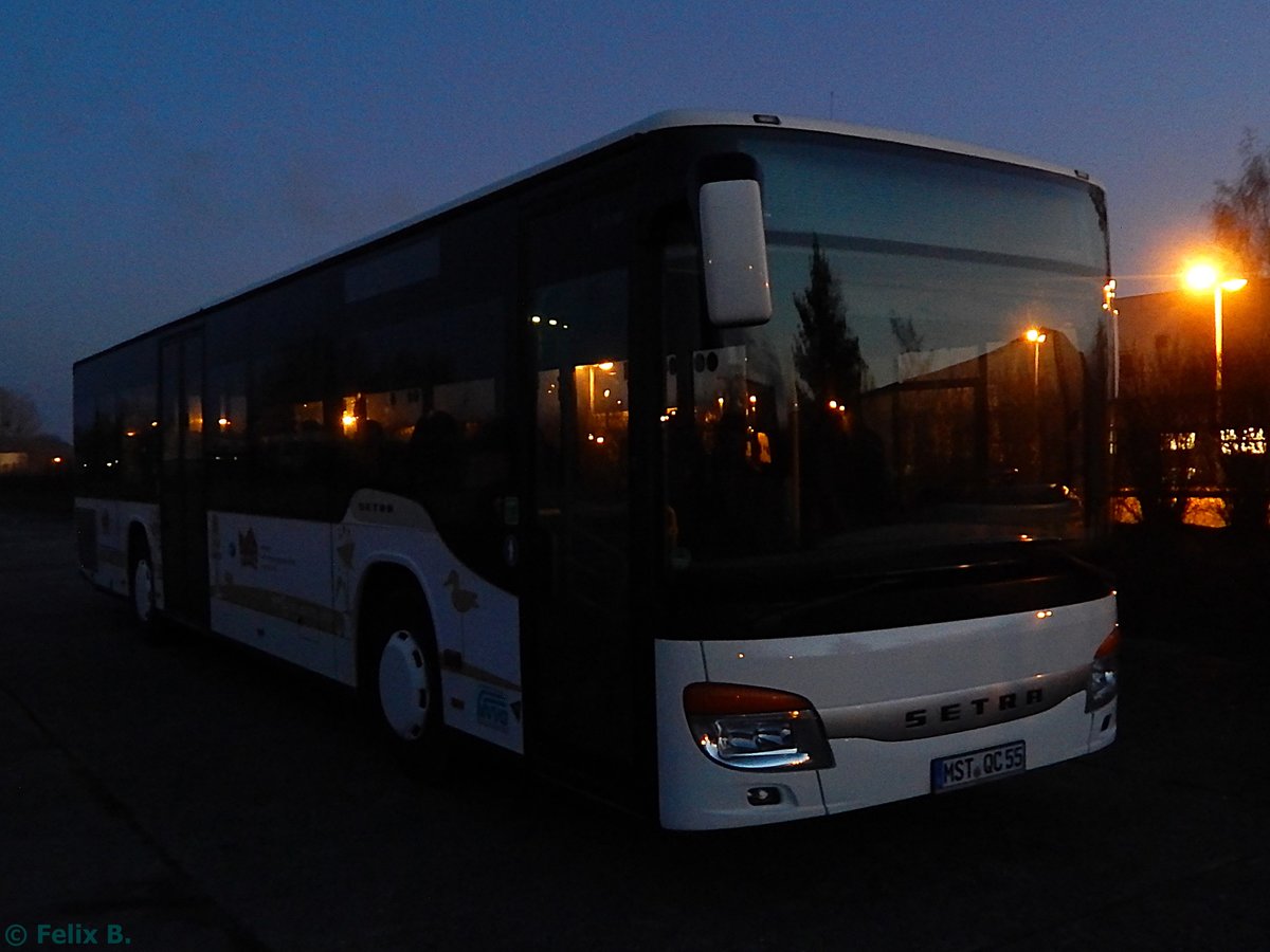 Setra 415 NF von Becker-Strelitz Reisen aus Deutschland in Neubrandenburg. 