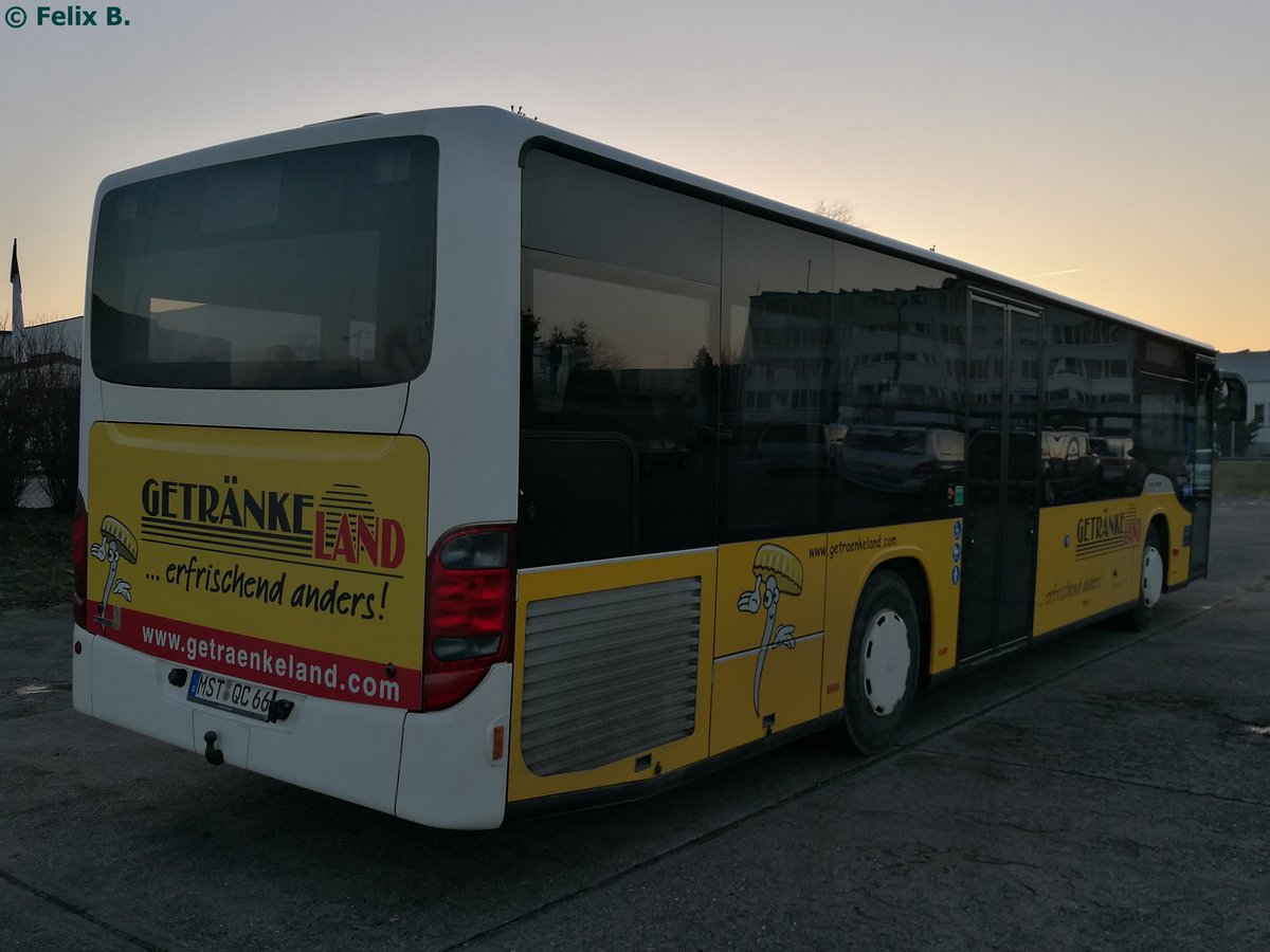 Setra 415 NF von Becker-Strelitz Reisen aus Deutschland in Neubrandenburg.