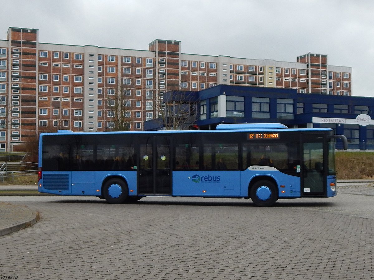 Setra 415 NF von Regionalbus Rostock in Rostock.