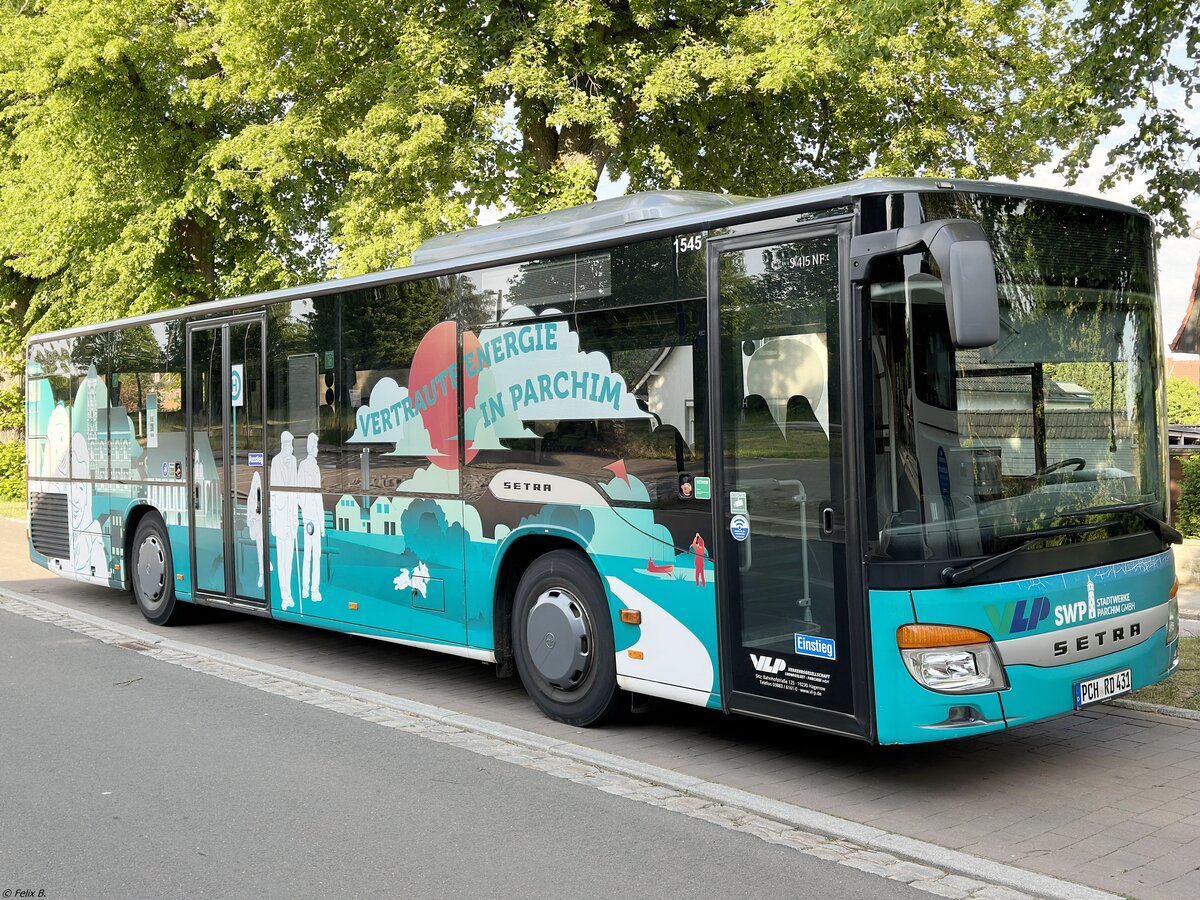 Setra 415 NF der Verkehrsgesellschaft Ludwigslust-Parchim mbH in Plau am See.