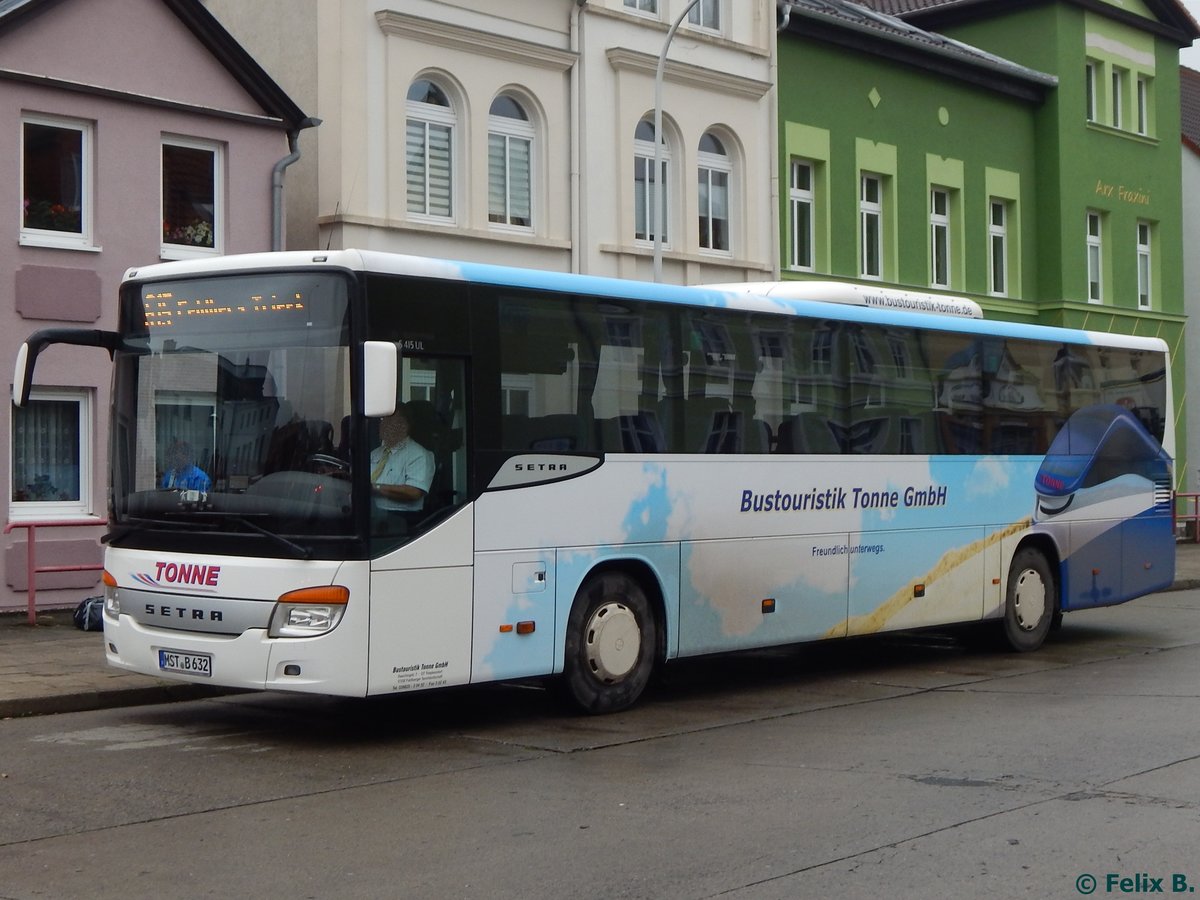 Setra 415 UL von Tonne aus Deutschland in Neubrandenburg.