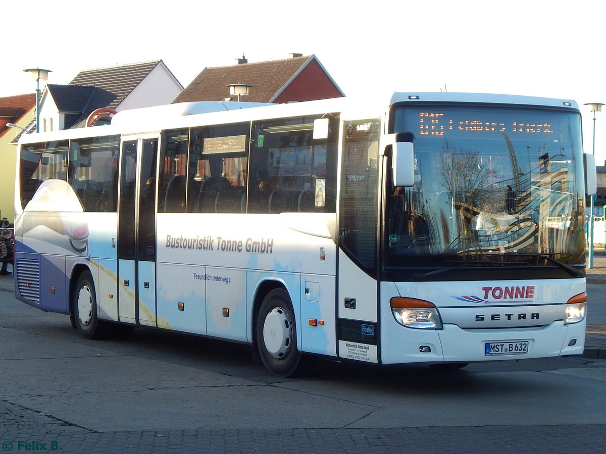 Setra 415 UL von Tonne aus Deutschland in Neubrandenburg.