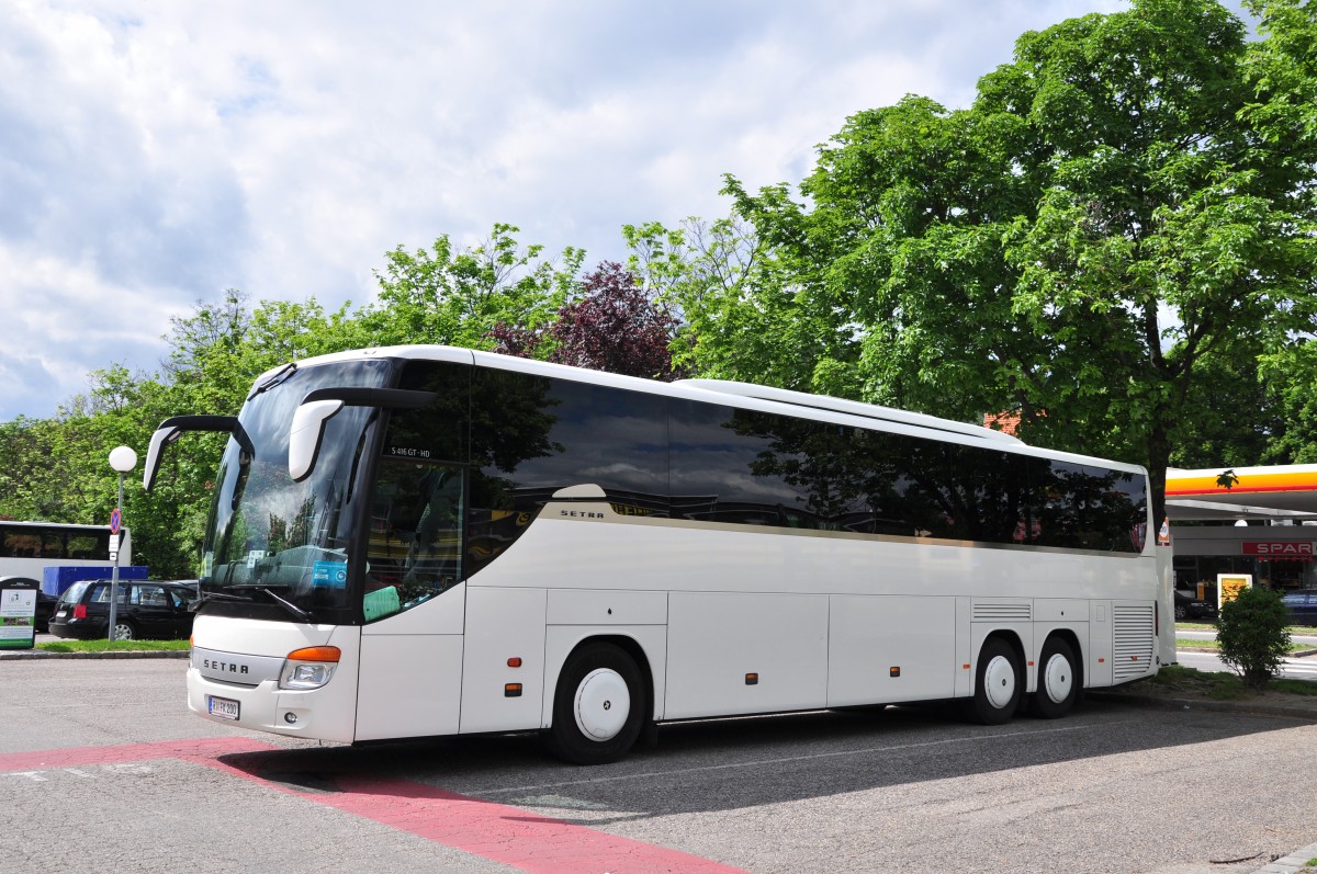 Setra 416 GT-HD aus sterreich am 17.5.2015 in Krems.