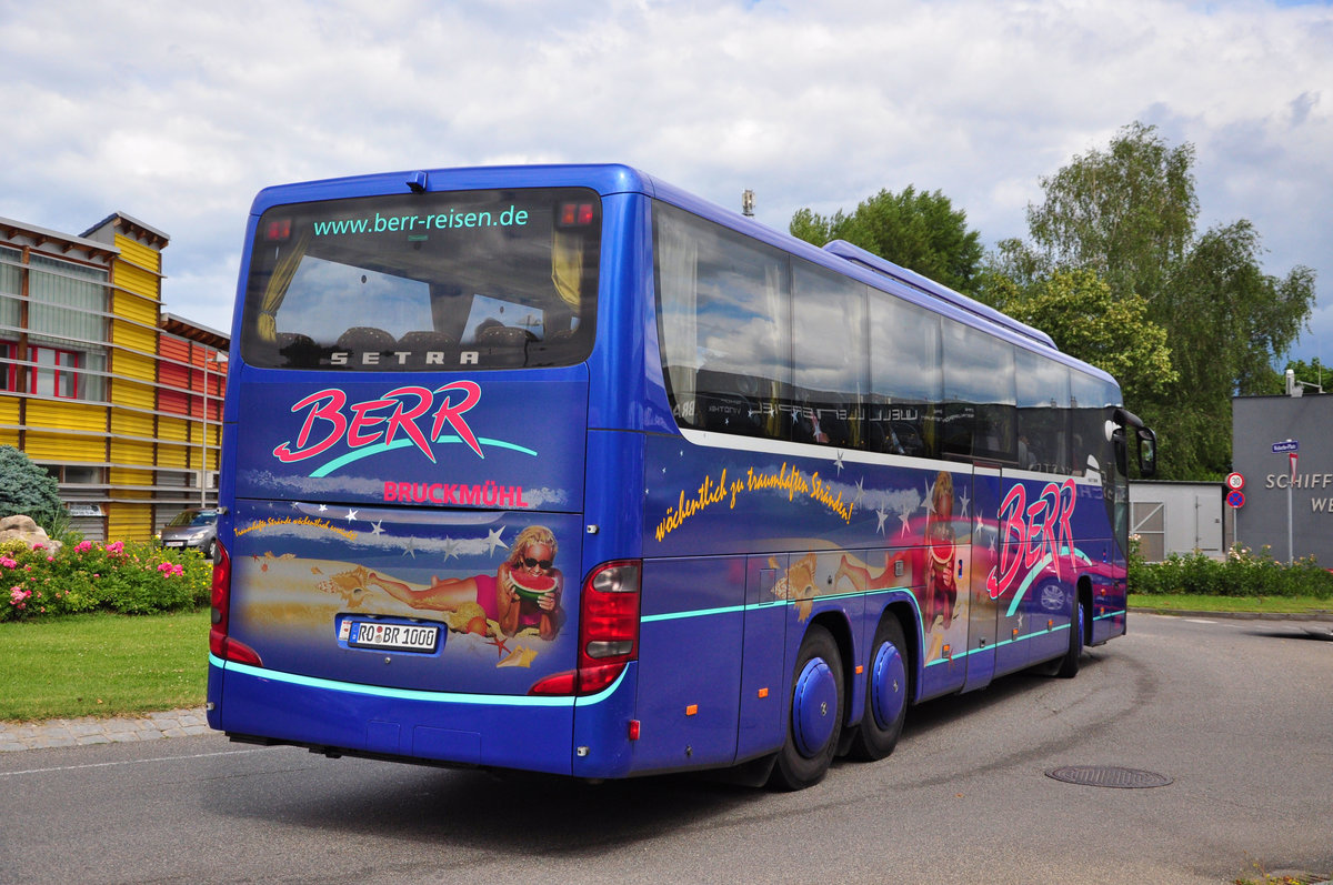 Setra 416 GT-HD von Berr Reisen aus der BRD in Krems gesehen.