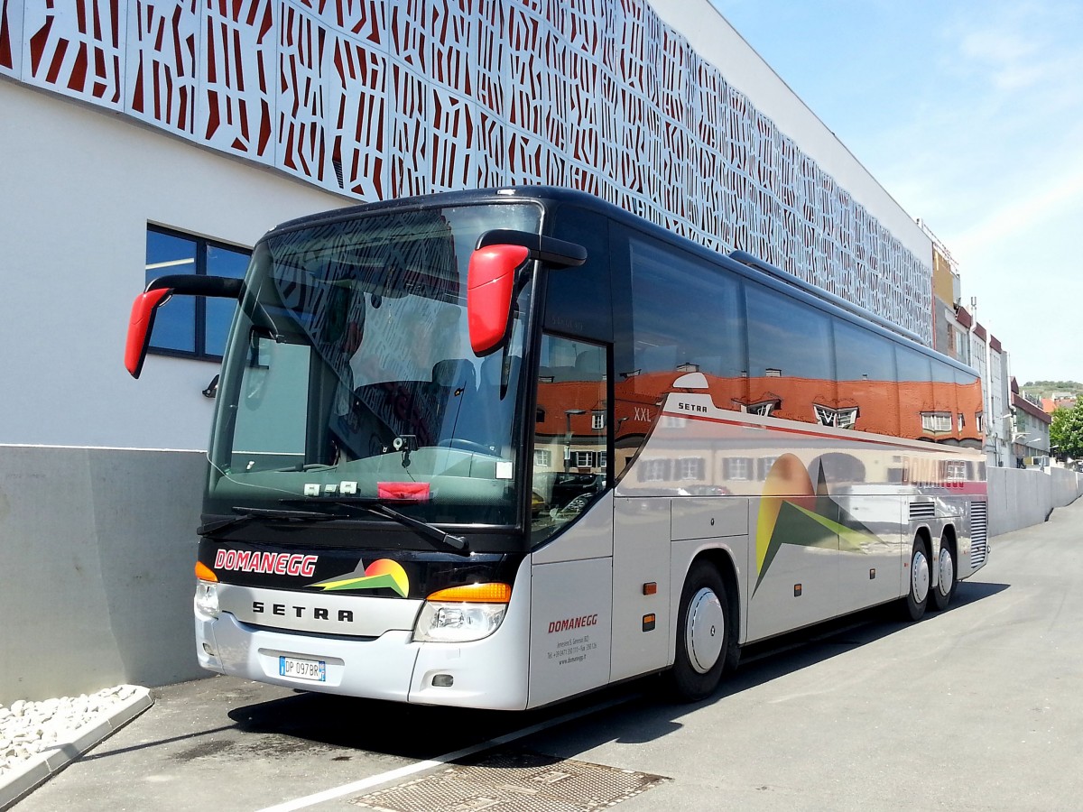 Setra 416 GT-HD von Domanegg aus Italien im Mai 2014 in Krems.