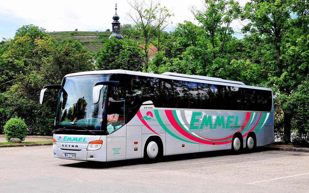 Setra 416 GT-HD von Emmel Reisen aus der BRD in Krems.