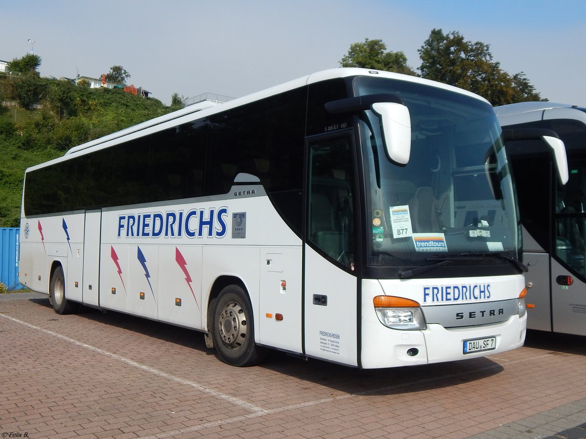 Setra 416 GT-HD von Friedrichs-Reisen aus Deutschland im Stadthafen Sassnitz.