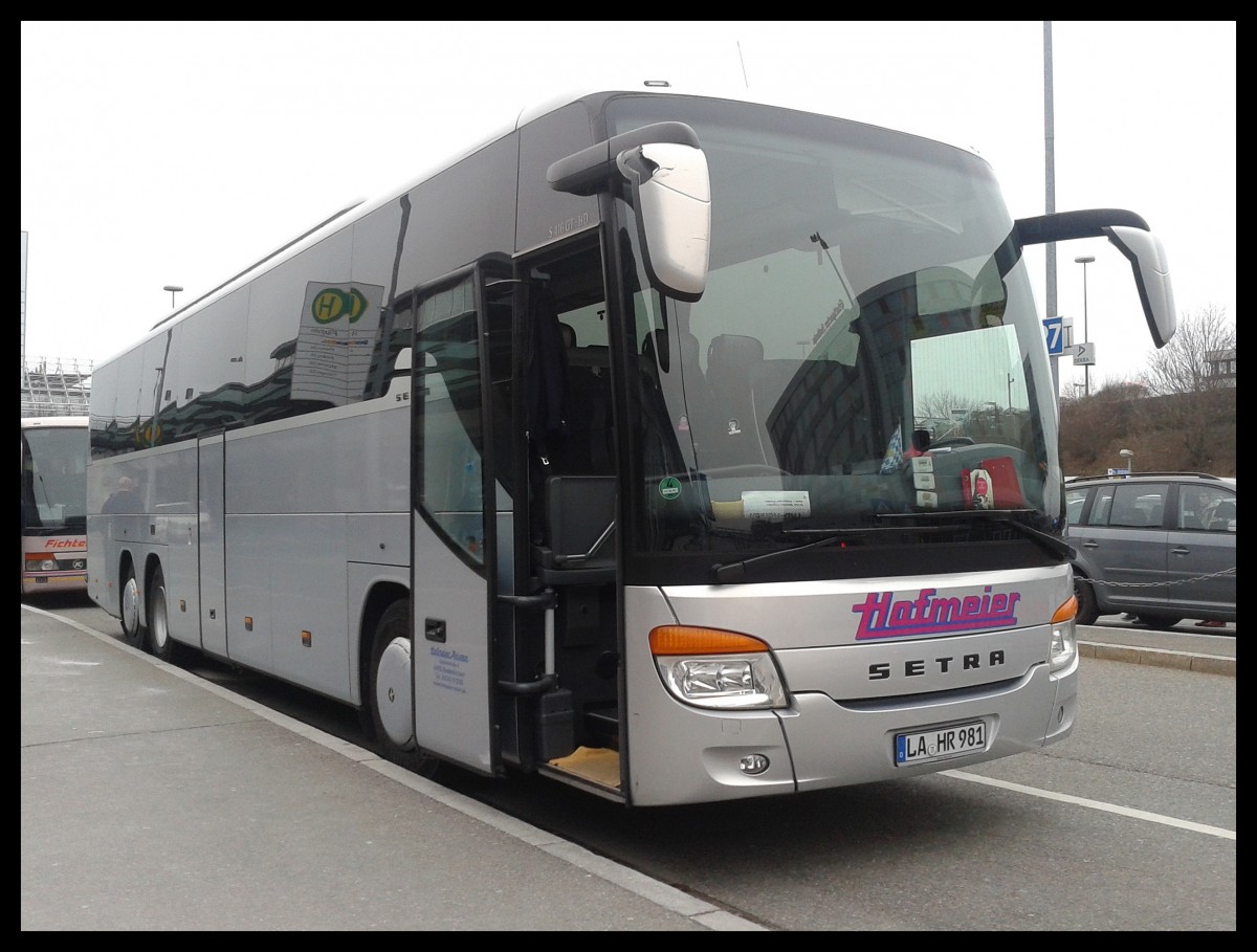 Setra 416 GT-HD von Hafmeier aus Deutschland in Stuttgart.