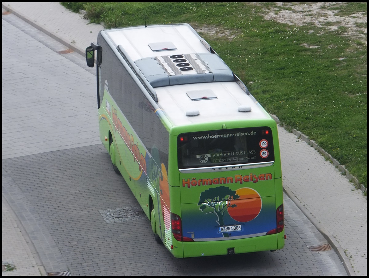 Setra 416 GT-HD von Hrmann Reisen aus Deutschland im Stadthafen Sassnitz.