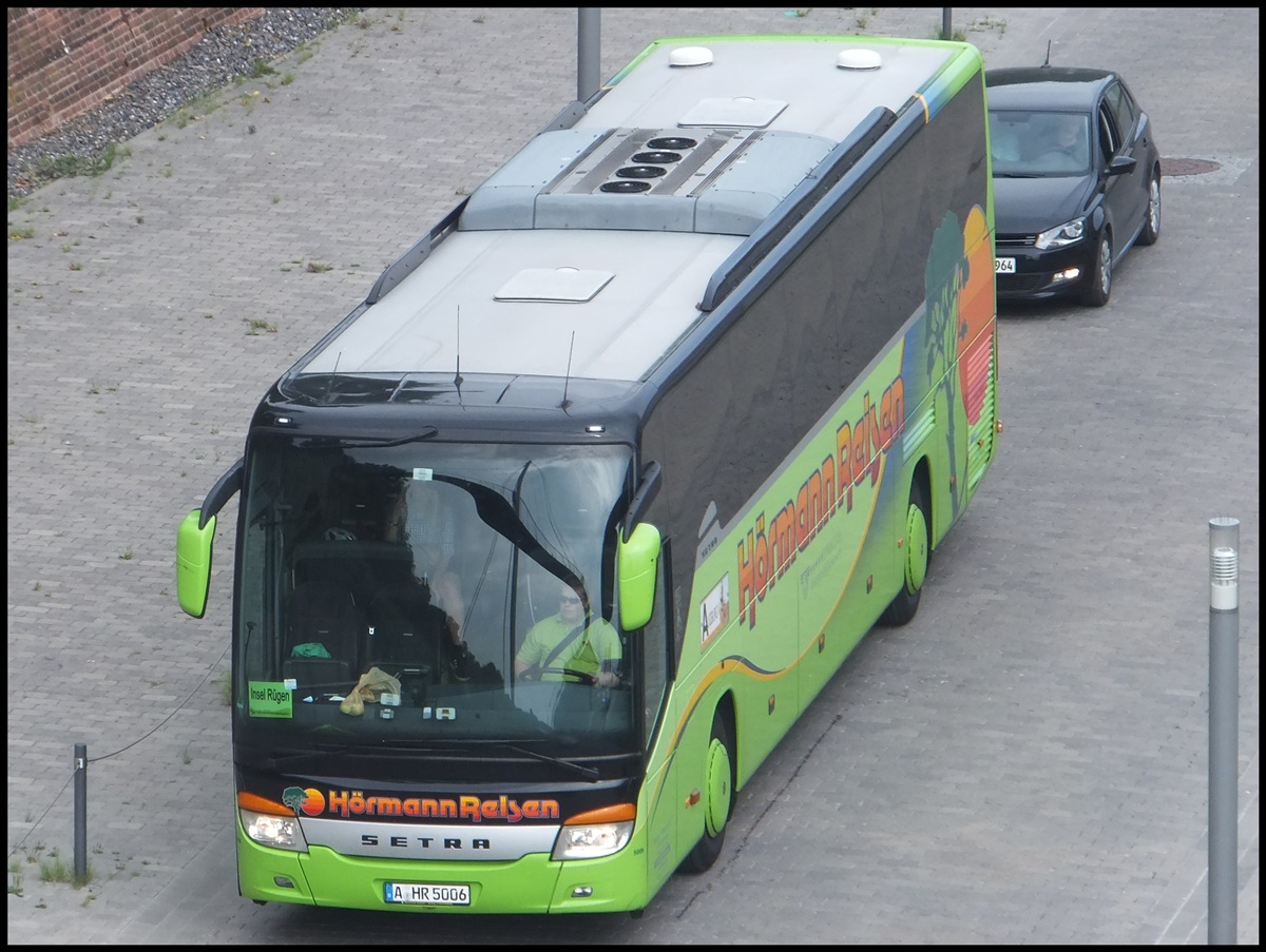 Setra 416 GT-HD von Hrmann Reisen aus Deutschland im Stadthafen Sassnitz.