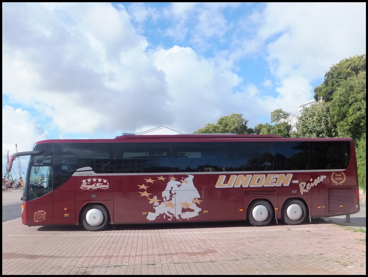 Setra 416 GT-HD von Linden-Reisen aus Deutschland im Stadthafen Sassnitz.