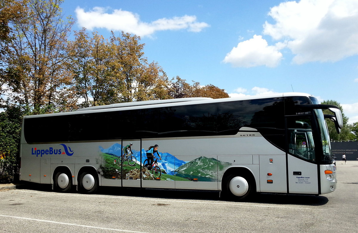 Setra 416 GT-HD von LippeBus.de in Krems gesehen.