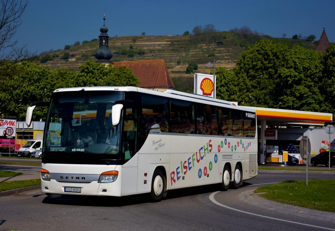 Setra 416 GT-HD von Reisefuchs Reisen aus der BRD in Krems.