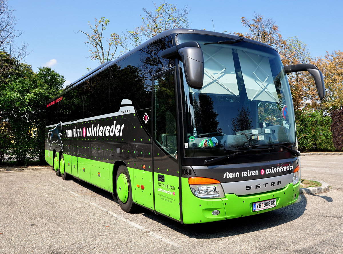 Setra 416 GT-HD von Stern Reisen Wintereder aus sterreich in Krems.