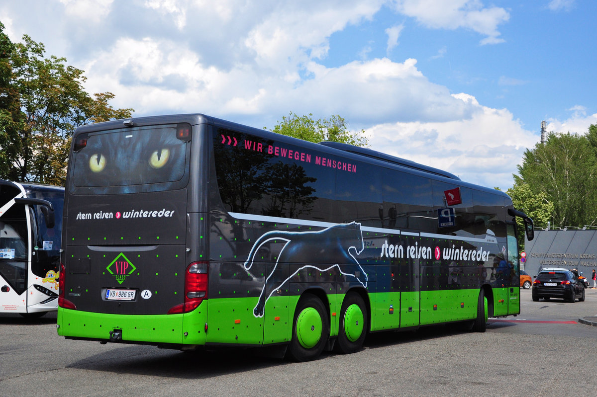 Setra 416 GT-HD von Stern Reisen > Wintereder aus Obersterreich in Krems gesehen.