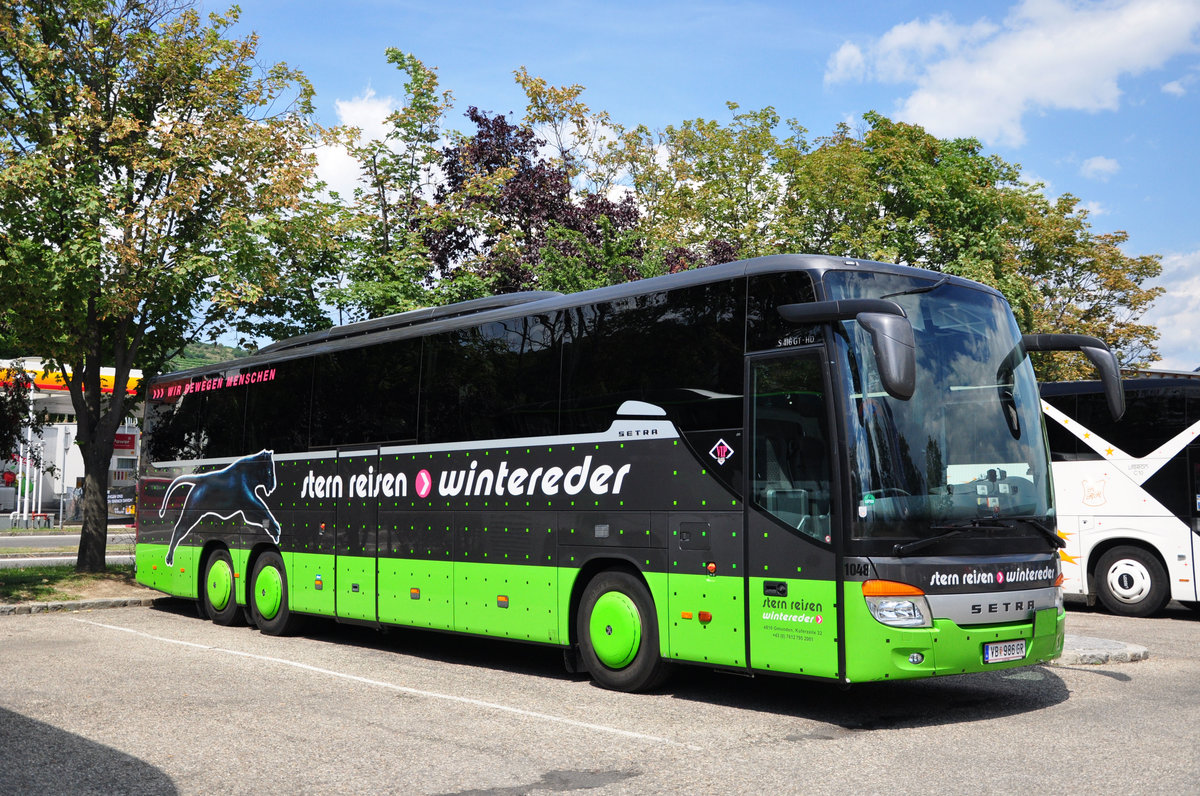 Setra 416 GT-HD von Stern Reisen > Wintereder aus Obersterreich in Krems gesehen.