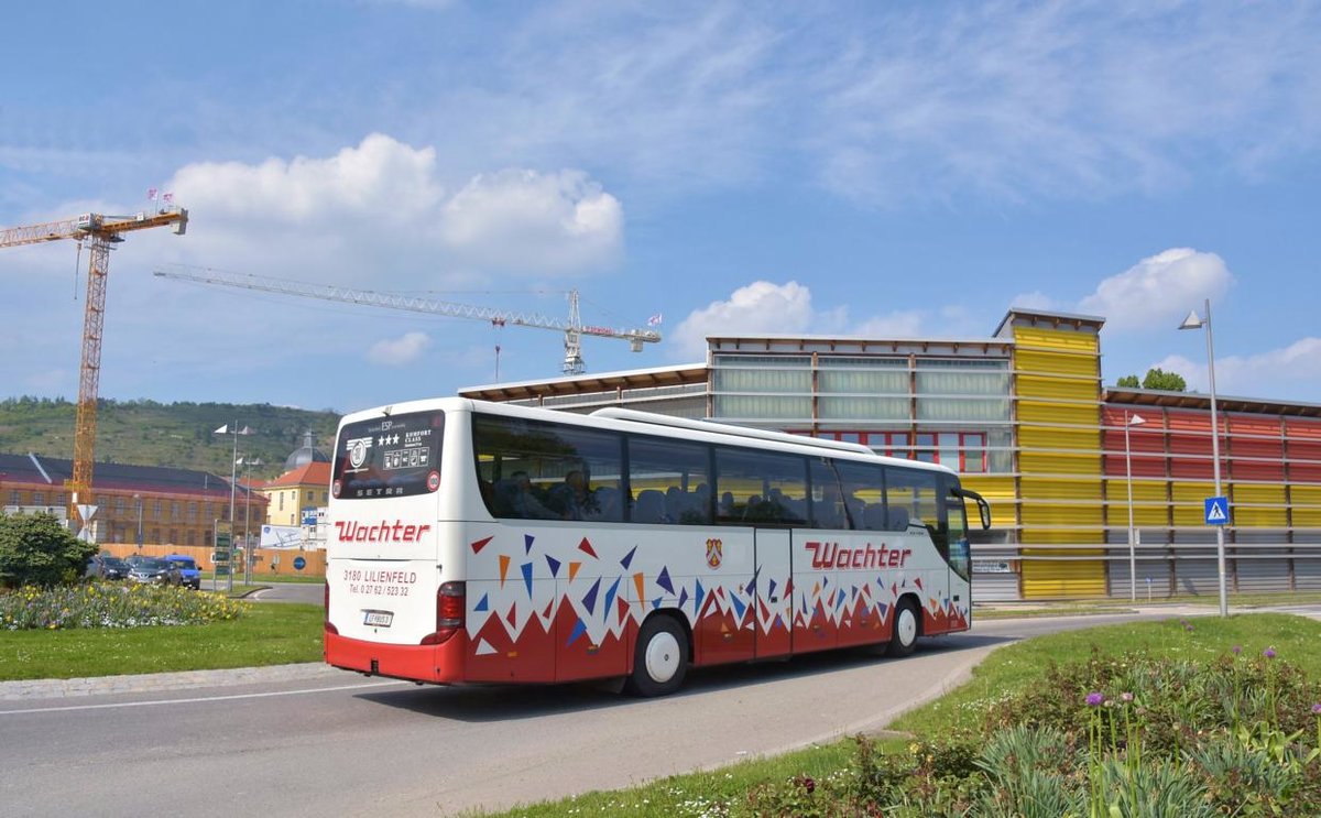 Setra 416 GT-HD von WACHTER Reisen aus Niedersterreich in Krems.