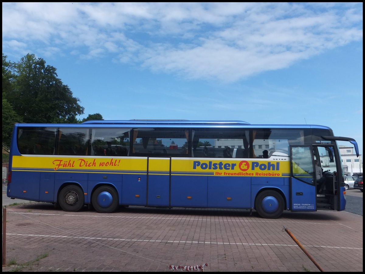 Setra 416 GT-HD von Wricke Touristik aus Deutschland im Stadthafen Sassnitz.