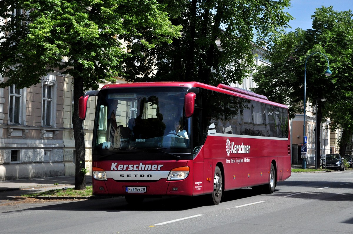 Setra 416 GT von Kerschner Reisen aus Niedersterreich im Mai in Krems unterwegs.