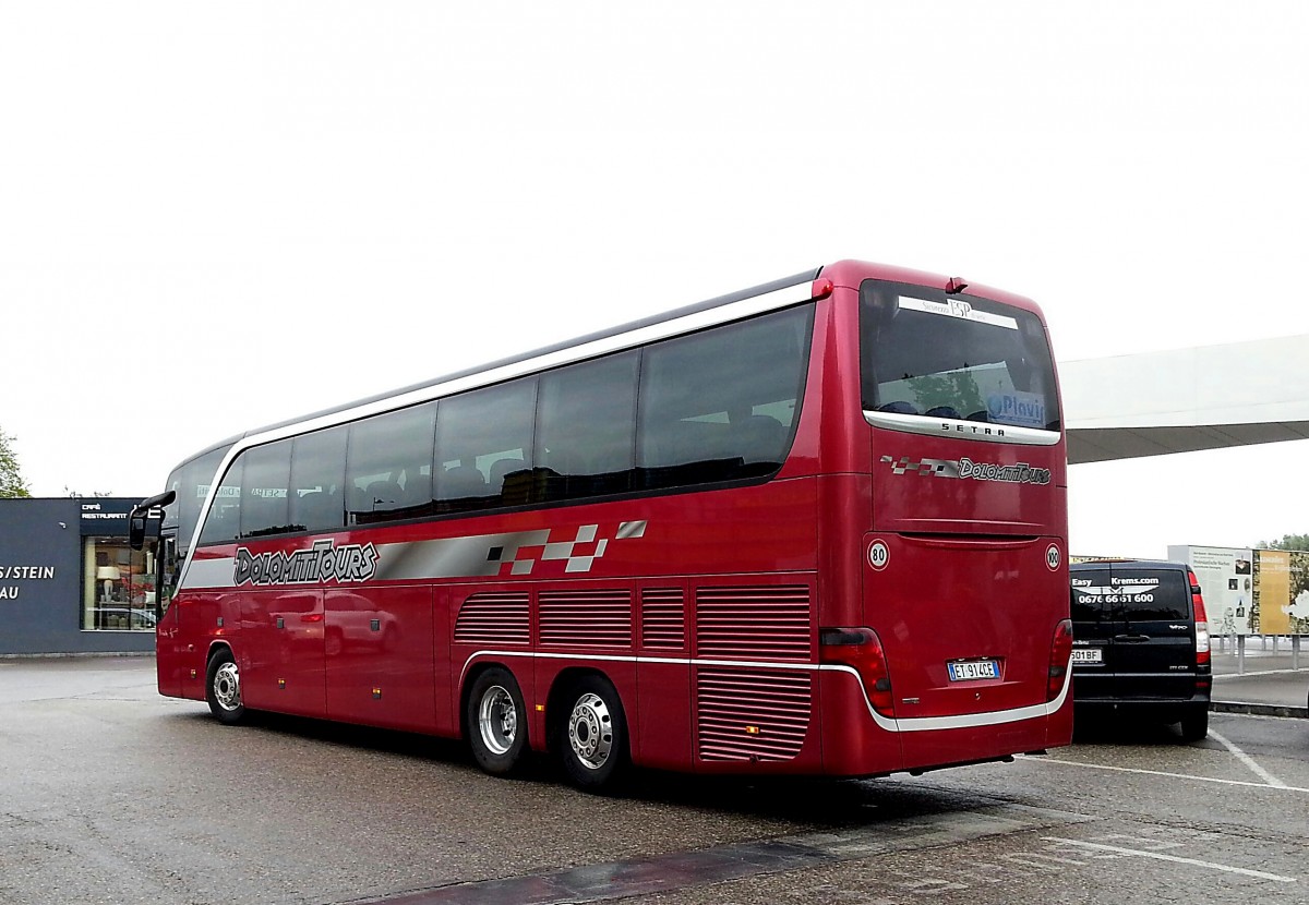 Setra 416 HDH aus Italien im Mai 2014 in Krems.