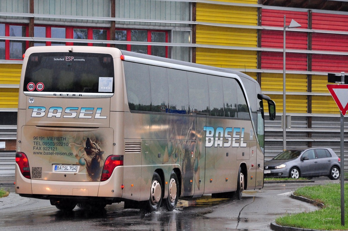 Setra 416 HDH von Basel Reisen aus der BRD am 23.5.2015 in Krems unterwegs.