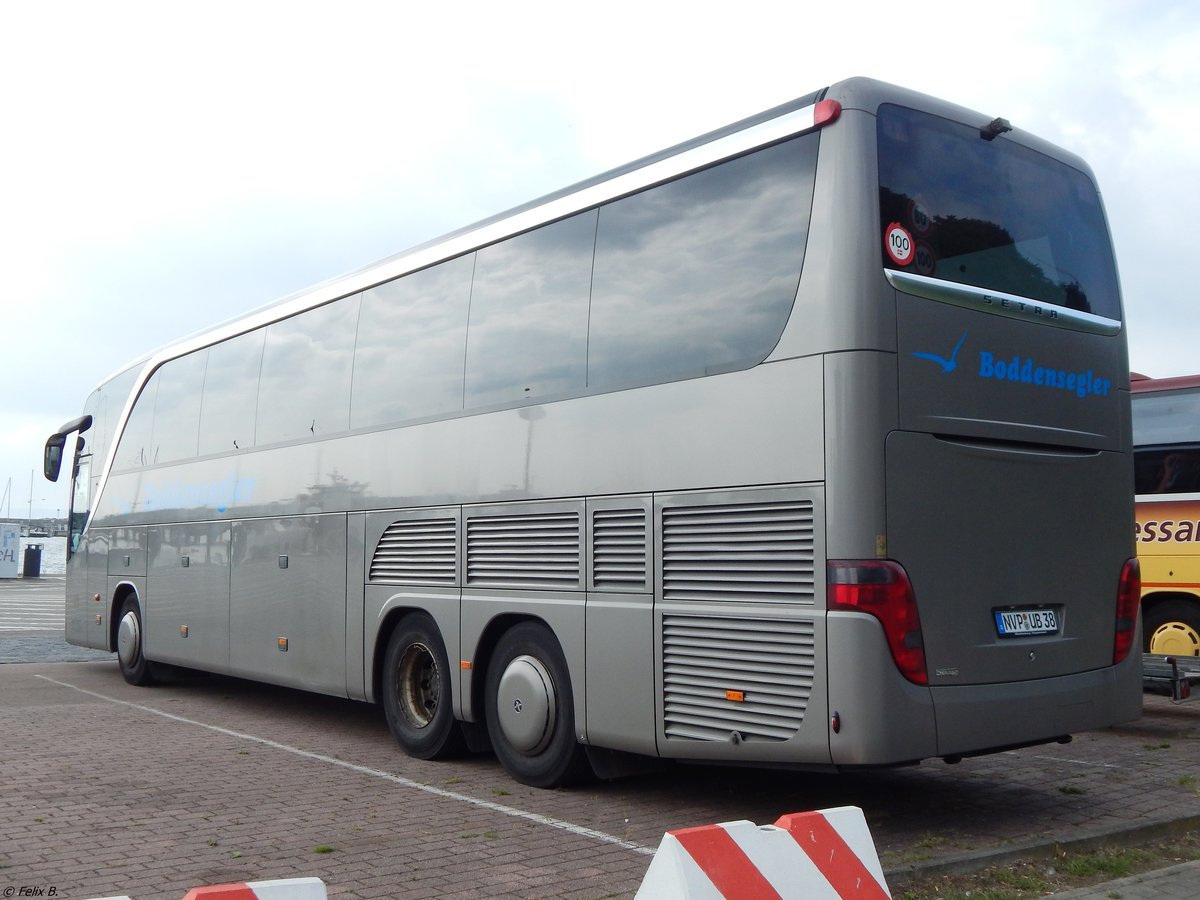 Setra 416 HDH von Boddensegler aus Deutschland im Stadthafen Sassnitz.