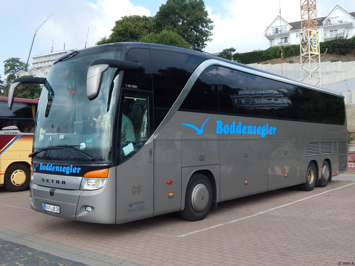 Setra 416 HDH von Boddensegler aus Deutschland im Stadthafen Sassnitz.
