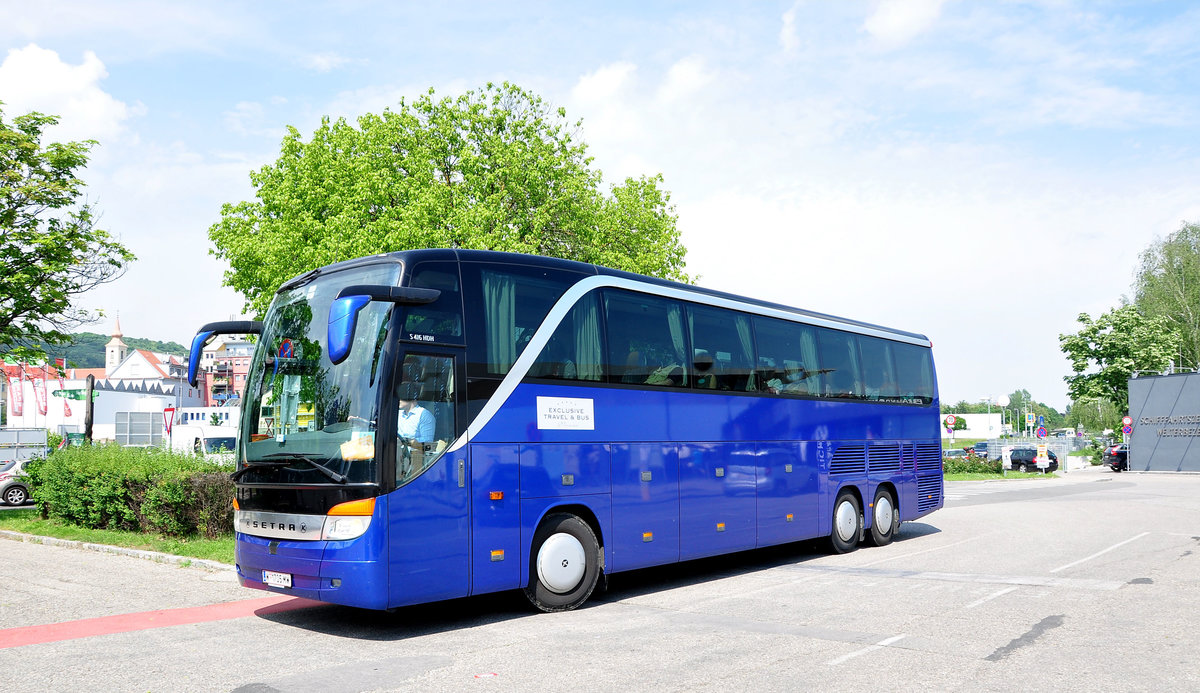 Setra 416 HDH von Exclusiv Travel & Bus aus Wien in Krems.