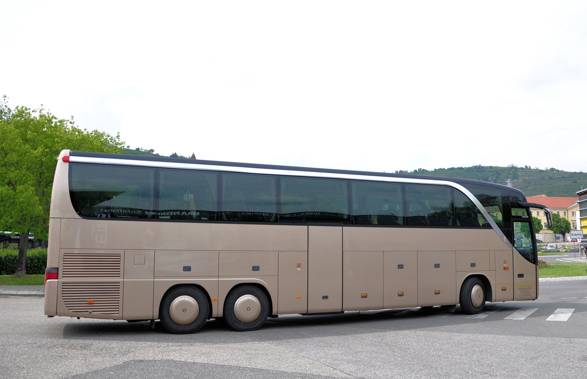 Setra 416 HDH von Michel Reisen aus der BRD in Krems gesehen.