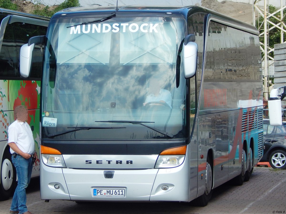 Setra 416 HDH von Mundstock aus Deutschland im Stadthafen Sassnitz.