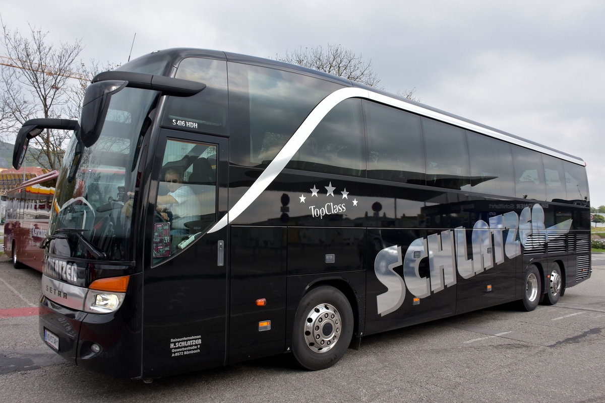 Setra 416 HDH von Schlatzer Reisen aus sterreich 09/2017 in Krems.