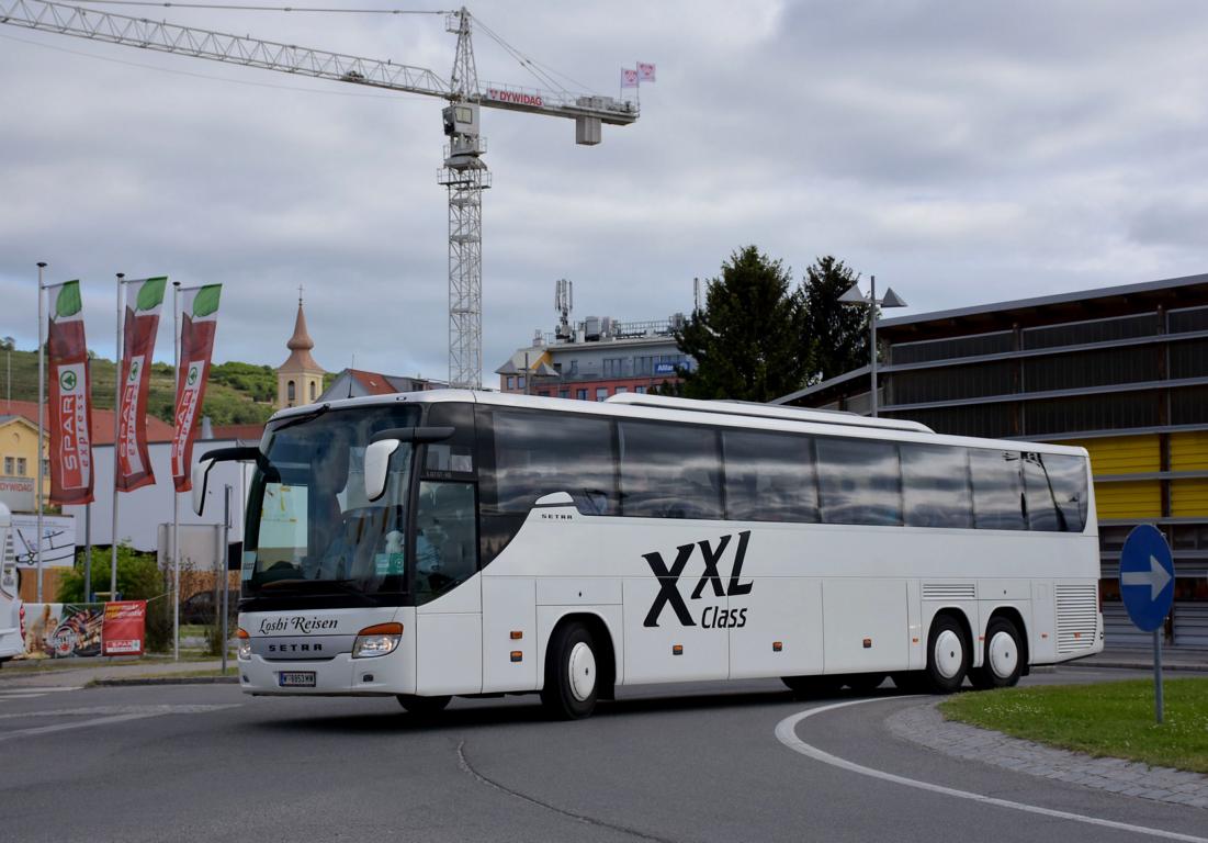 Setra 417 GT-HD von Losbi Reisen aus Wien in Krems.