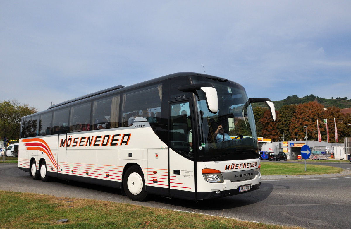 Setra 417 GT-HD von Mseneder Reisen aus sterreich in Krems gesehen.