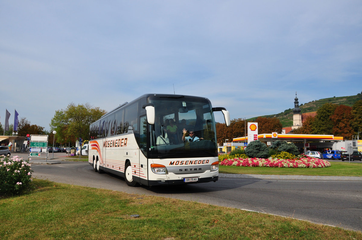 Setra 417 GT-HD von Mseneder Reisen aus sterreich in Krems gesehen.