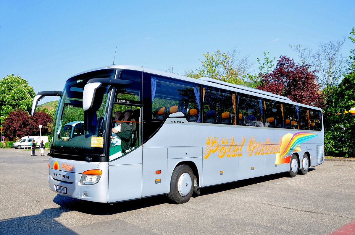 Setra 417 GT-HD von Plzl Reisen aus Niedersterreich in Krems gesehen.