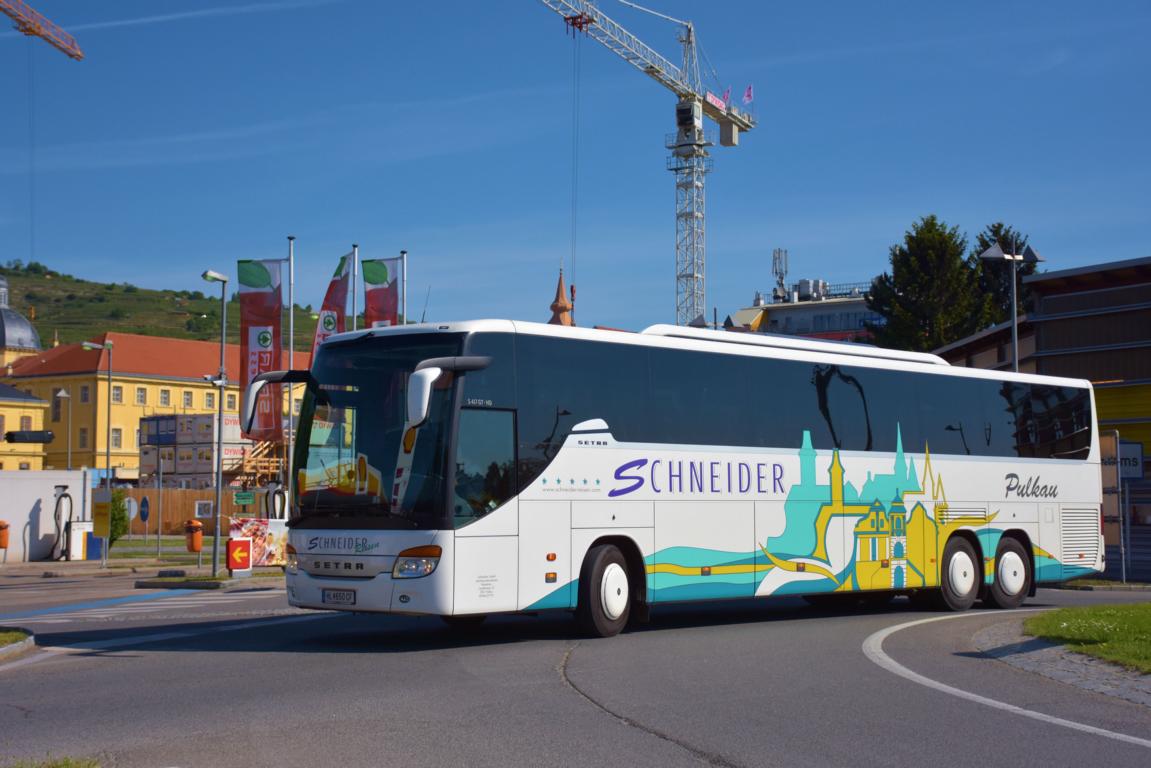 Setra 417 GT- HD von Schneider Reisen aus sterreich in Krems.