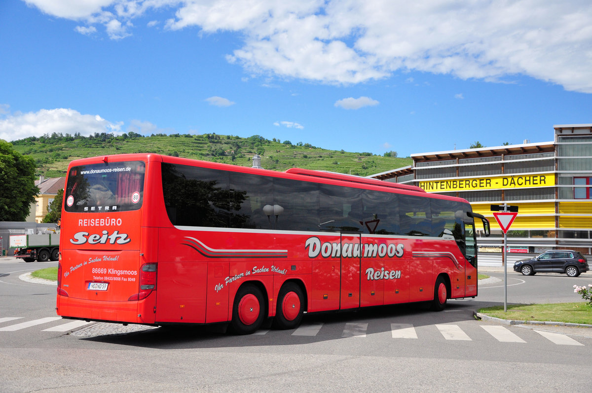 Setra 417 GT-HD von Seitz Reisen  Donaumoos Reisen  aus der BRD in Krems gesehen.