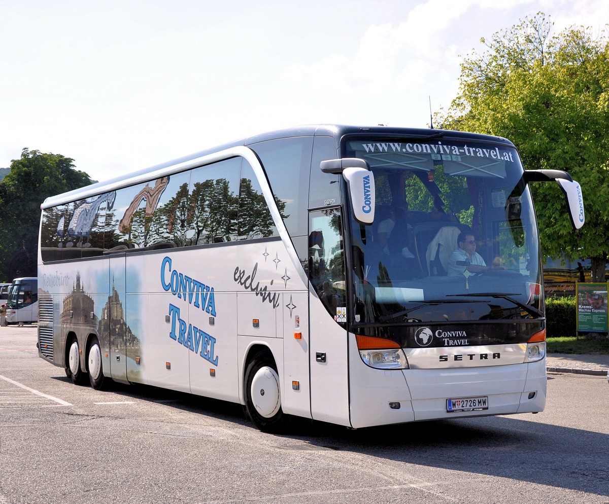 SETRA 417 HDH von CONVIVA TRAVEL / Wien im August 2013 in Krems.